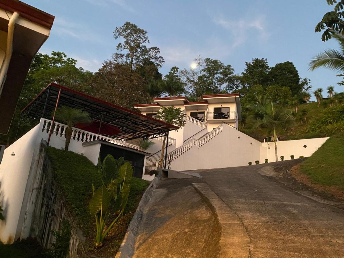 Hotel Los Cielos Del Caribe Cahuita Esterno foto